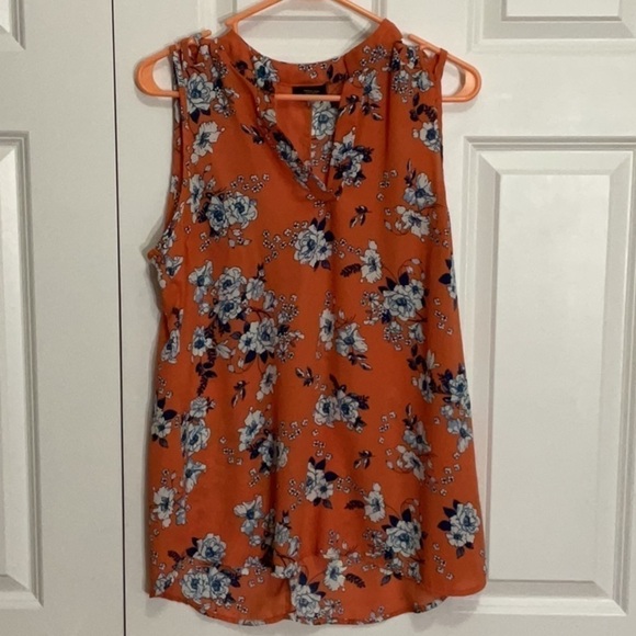 Rue21 Tops - Rue 21 Sleeveless Blouse